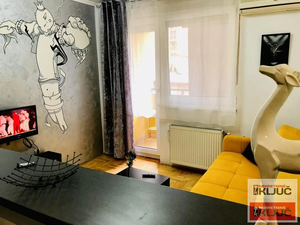 Rent, studio apartment, 28m², Grbavica, Novi Sad Sve Podlokacije