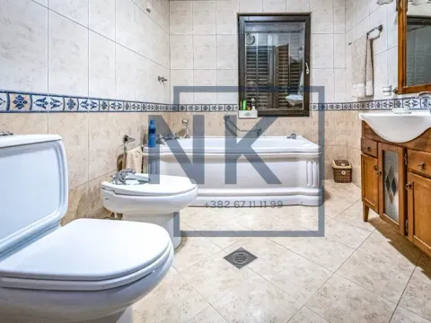 Prodaja, kuća, 280m², Ibričevina, Podgorica - image 18