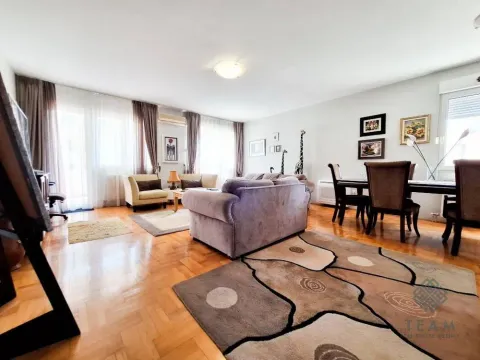 Izdavanje, trosoban stan, 115m², Gorica C, Podgorica - image 21