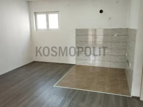Prodaja, trosoban stan, 67m², Zemun Sve Podlokacije, Beograd - image 1
