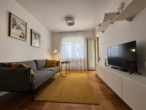 Izdavanje, jednosoban stan, 45m², Preko Morače, Podgorica - image 6