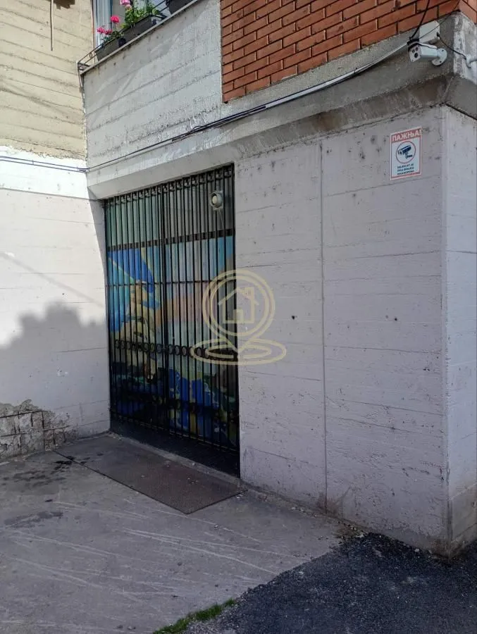 Rent, office space, 72m², Medijana, Niš