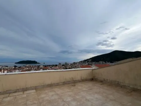 Rent, three bedroom apartment, 90m², Maine, Budva