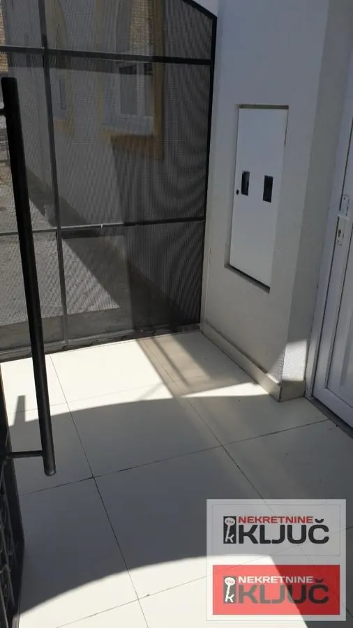 Izdavanje, jednosoban stan, 50m², Petrovaradin, Novi Sad