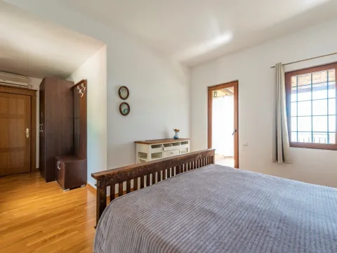 Sale, house, 650m², Kuljače, Budva - image 16