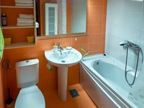 Izdavanje, dvosoban stan, 67m², Blok 9, Podgorica - image 4