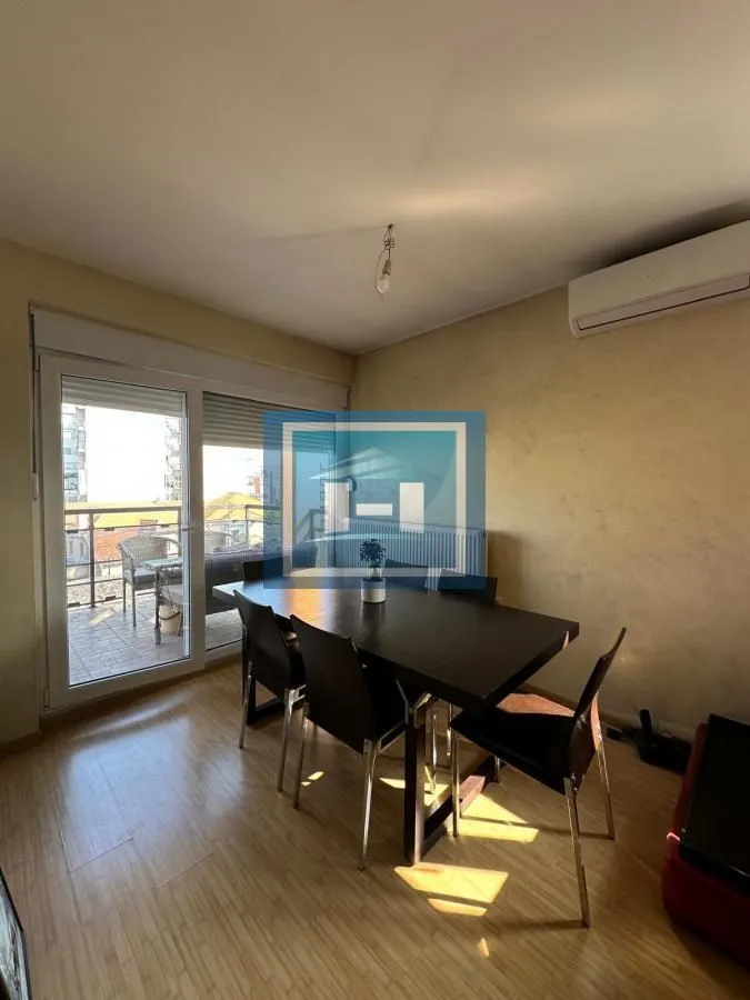 Prodaja, dvosoban stan, 48m², Centar, Paraćin