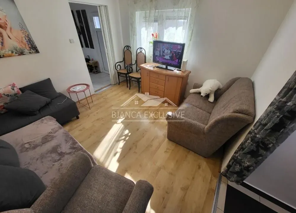 Prodaja, jednosoban stan, 40m², Zemun Kej, Zemun Sve Podlokacije