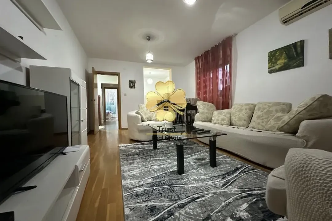 Izdavanje, trosoban stan, 80m², Dalmatinska ulica, Podgorica