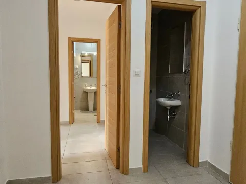 Rent, two bedroom apartment, 66m², Stari Aerodrom, Podgorica - image 3