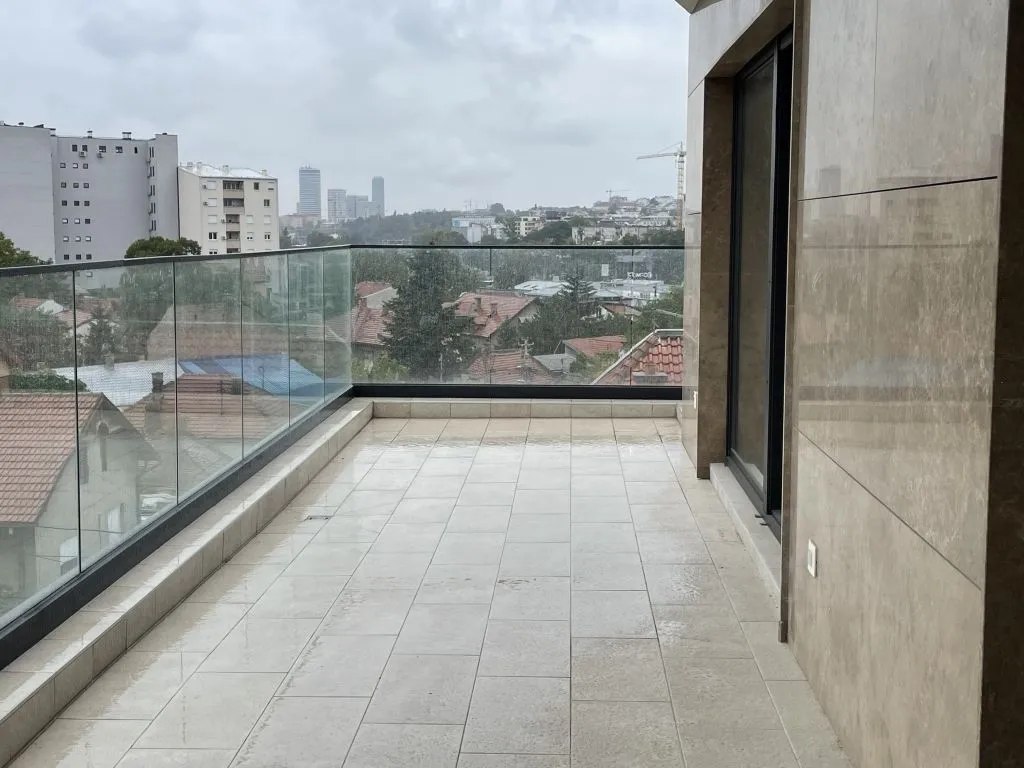 Prodaja, stan, 357m², Dušanovac, Voždovac Sve Podlokacije