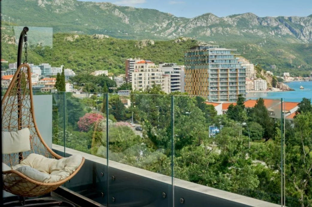 Sale, one bedroom apartment, 73m², Bečići, Budva