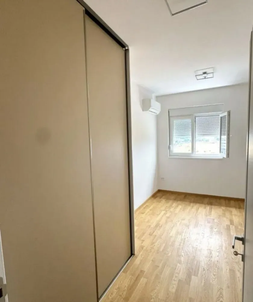 Rent, two bedroom apartment, 70m², Stari Aerodrom, Podgorica