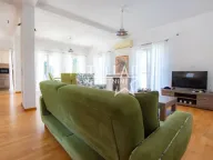 Rent, house, 170m², Jastreb, Danilovgrad - image 2