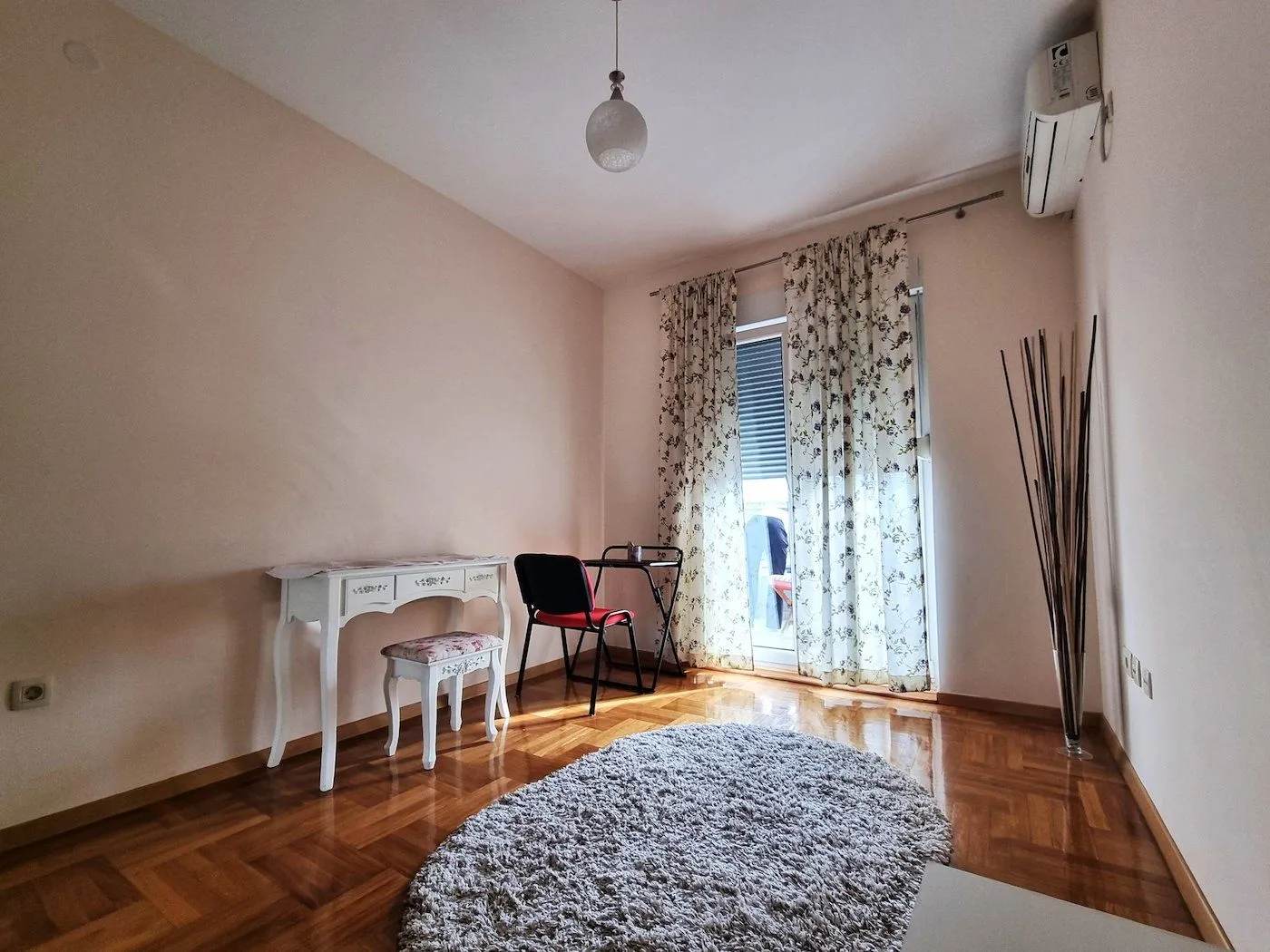 Izdavanje, stan, 84m², Tuški Put, Podgorica
