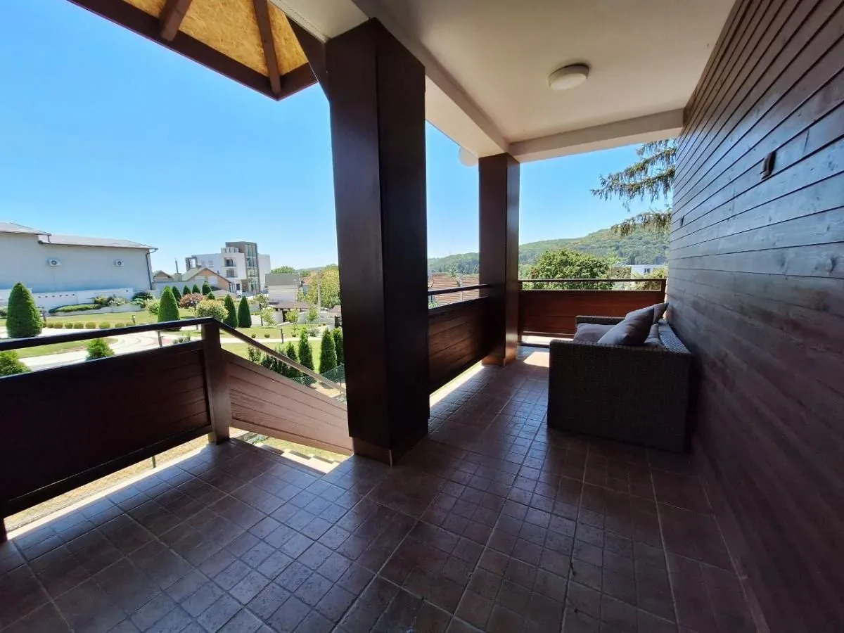 Sale, house, 253m², Banja Vrdnik, Irig