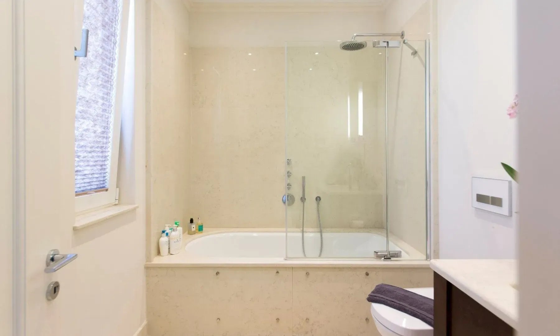Sale, two bedroom apartment, 90m², Porto Montenegro, Tivat