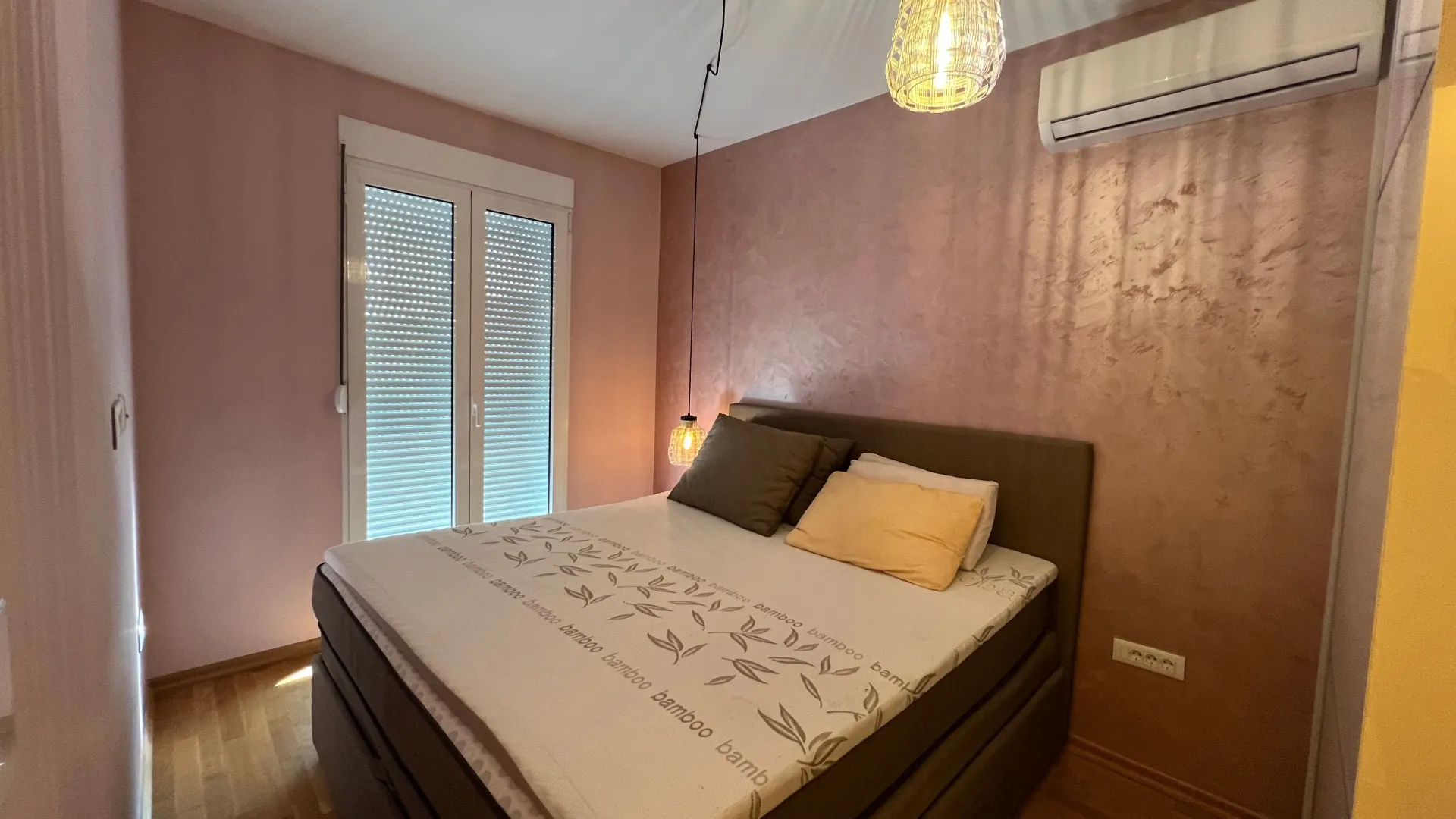 Izdavanje, dvosoban stan, 58m², Dalmatinska ulica, Podgorica