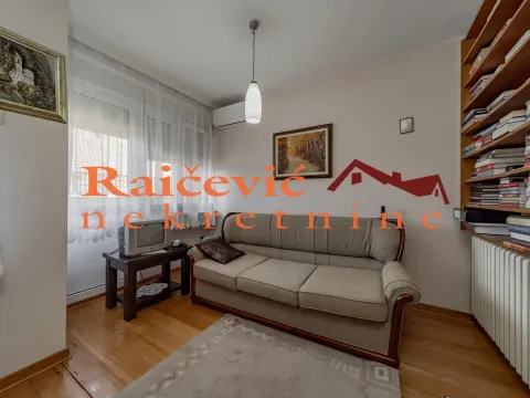 Sale, house, 250m², Brace Jerković, Voždovac Sve Podlokacije - image 8