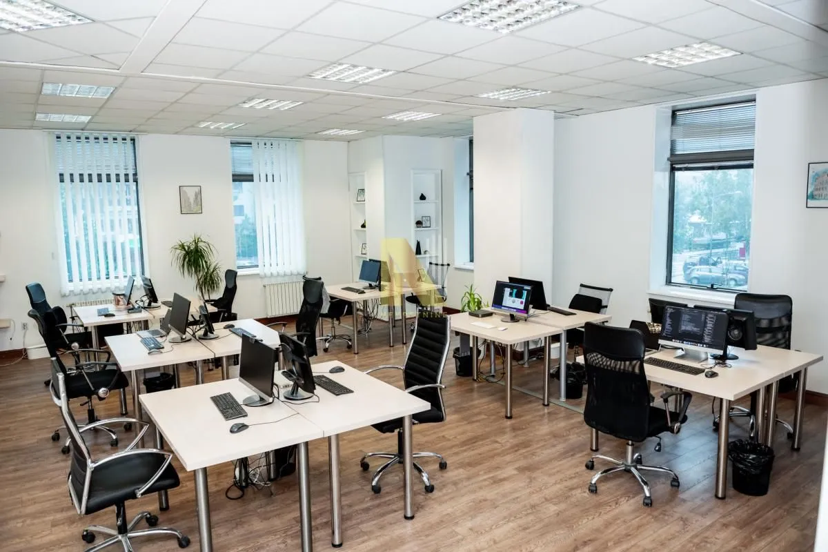 Rent, office space, 113m², Bulevar Oslobodjenja, Novi Sad Sve Podlokacije