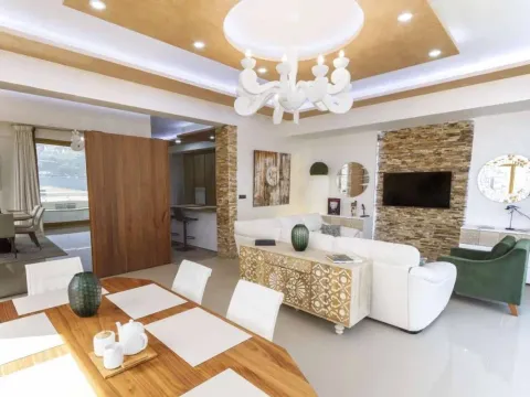 Sale, three bedroom apartment, 157m², Budva, Crna Gora - image 2