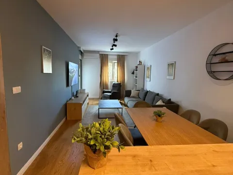 Prodaja, dvosoban stan, 72m², Centar, Bar - image 6