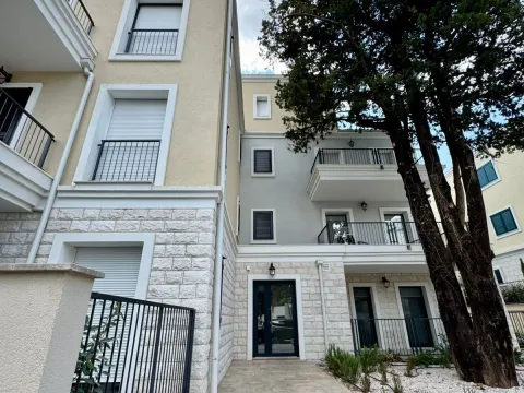 Prodaja, dvosoban stan, 86m², Luštica Bay, Tivat - image 4
