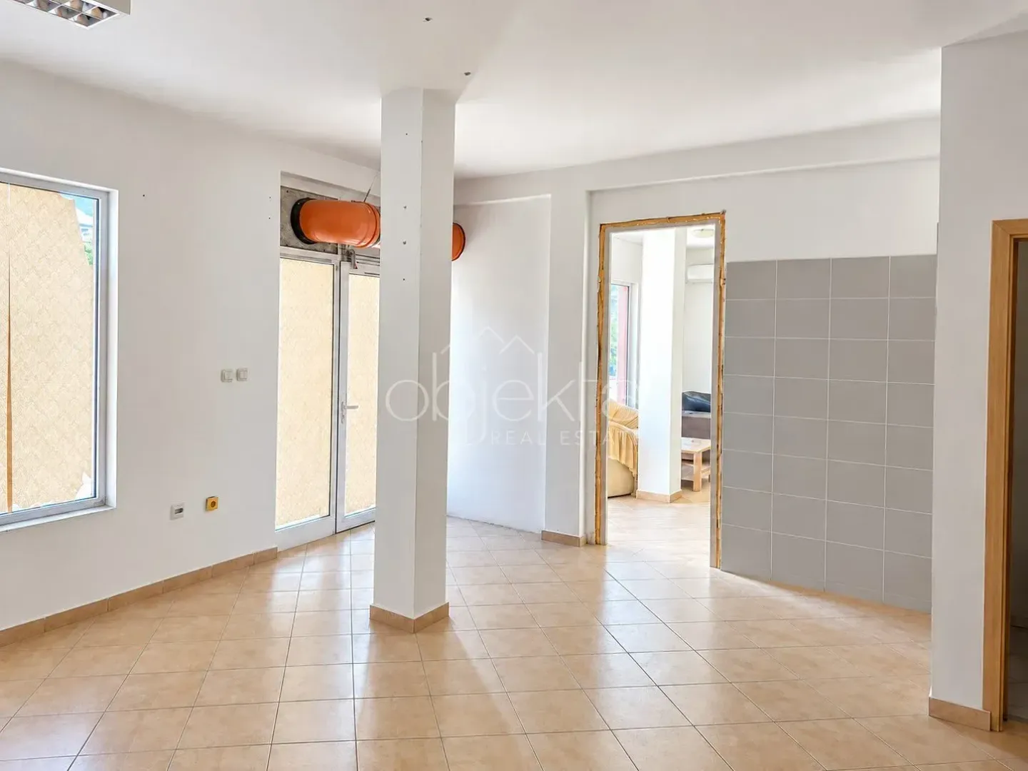 Rent, office space, 50m², Tivat, Crna Gora