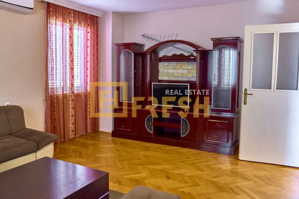 Izdavanje, dvosoban stan, 90m², Tološi, Podgorica