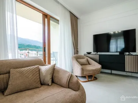 Sale, two bedroom apartment, 87m², Bečići, Budva - image 2