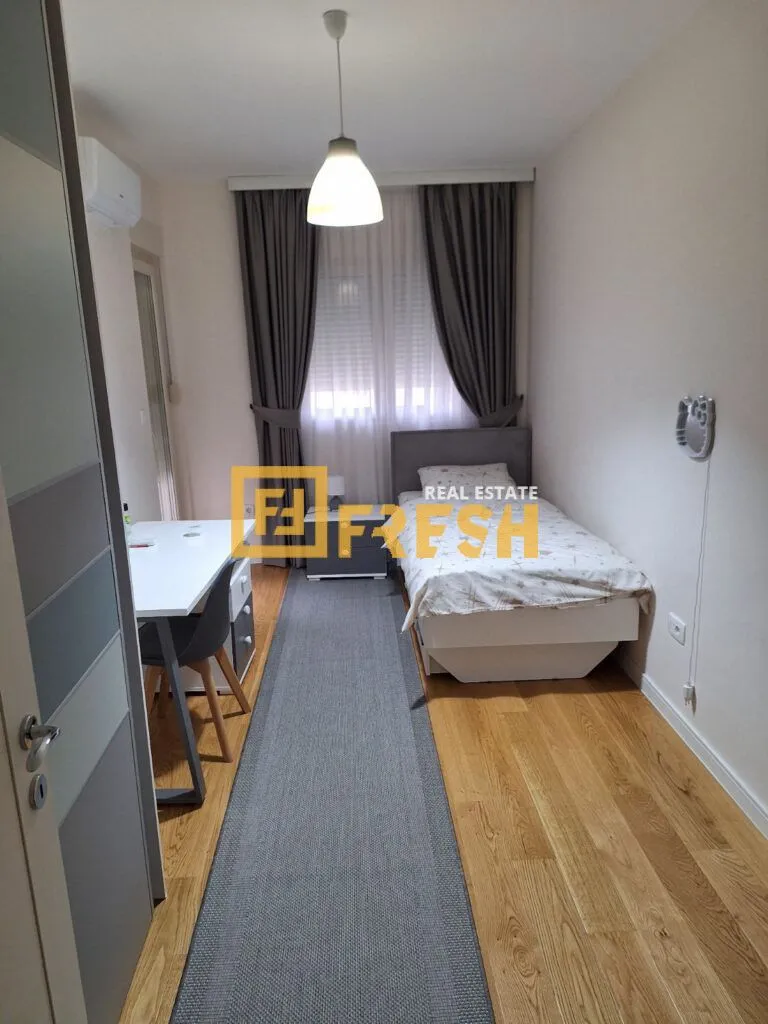 Rent, three bedroom apartment, 94m², City Kvart, Podgorica