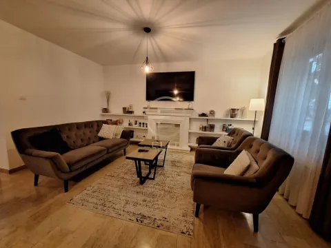 Sale, house, 254m², Beočin, Srbija - image 13