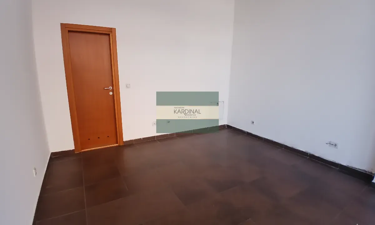 Sale, office space, 19m², Centar, Jagodina