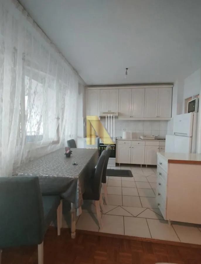 Izdavanje, trosoban stan, 77m², Liman 3, Novi Sad Sve Podlokacije