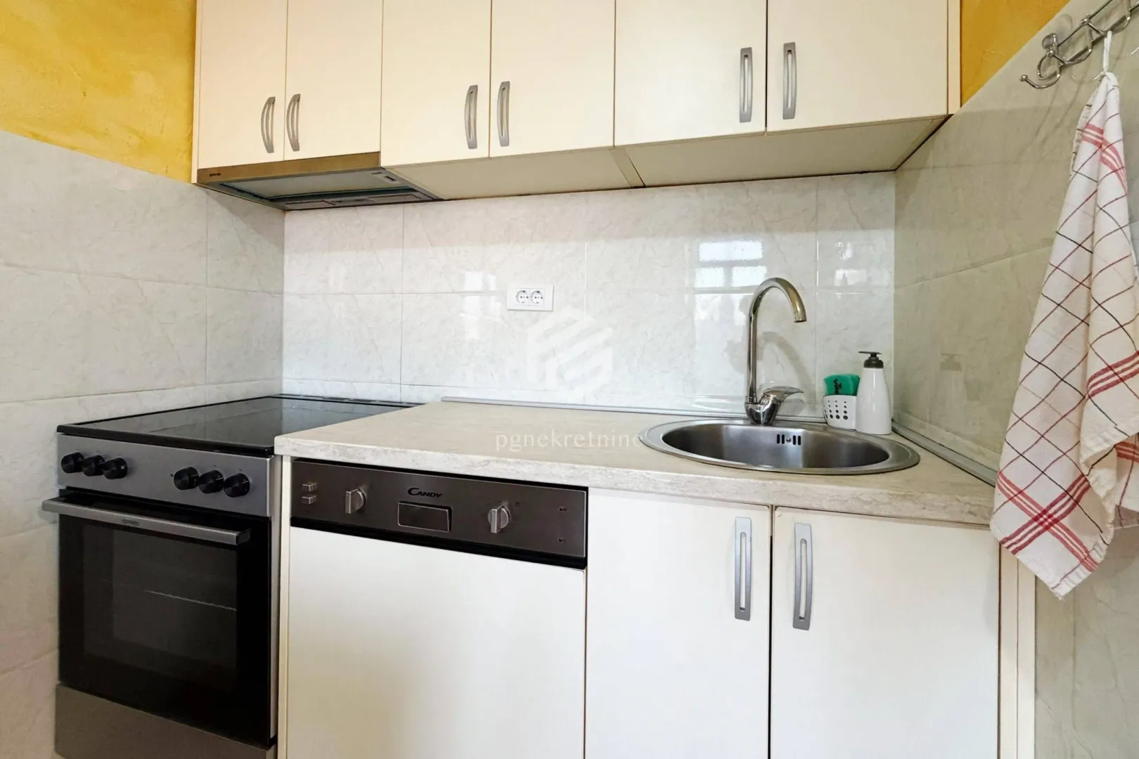 Rent, three bedroom apartment, 90m², Masline, Podgorica