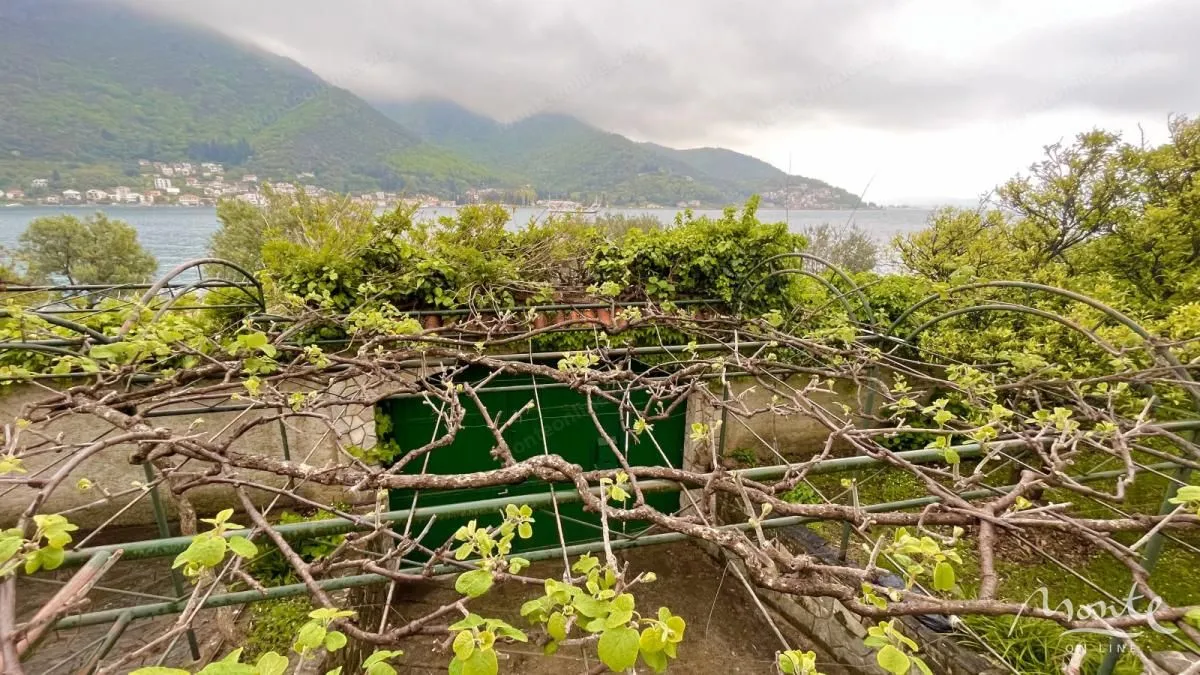 Prodaja, kuća, 205m², Đurići, Herceg Novi