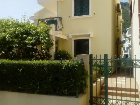 Prodaja, kuća, 181m², Budva, Crna Gora - image 9