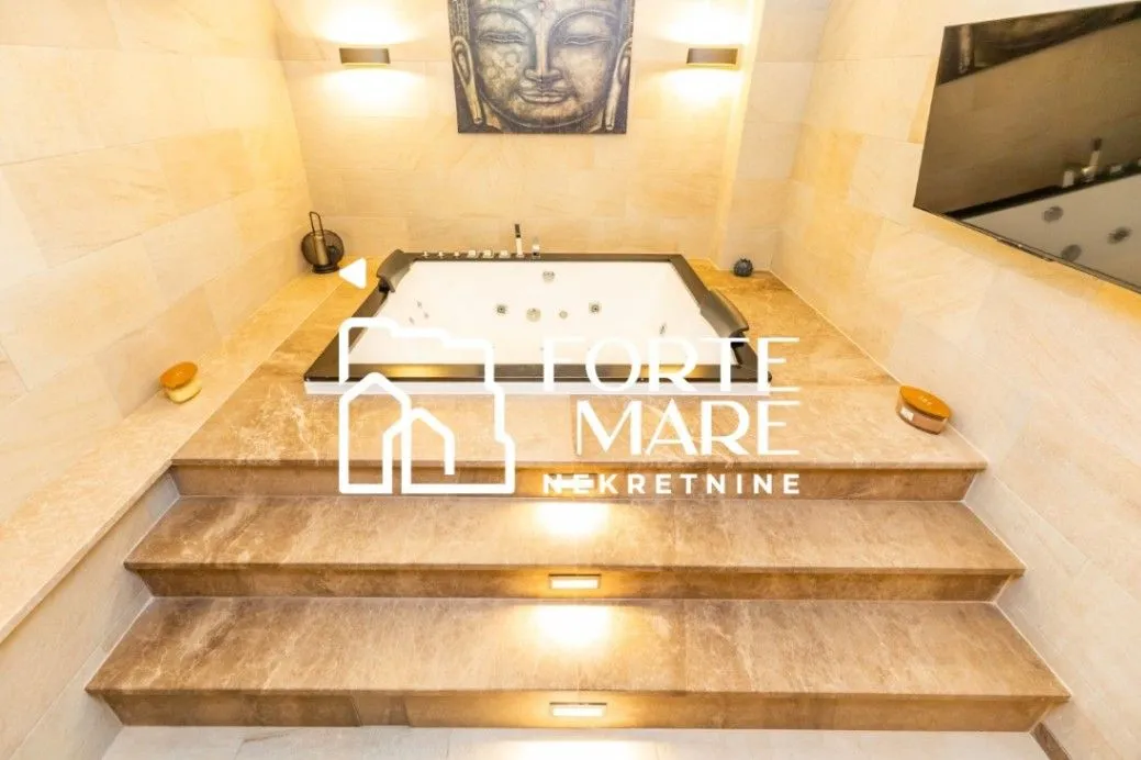Prodaja, trosoban stan, 179m², Đenovići, Herceg Novi