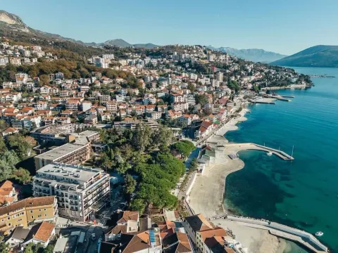 Rent, one bedroom apartment, 46m², Igalo, Herceg Novi - image 11