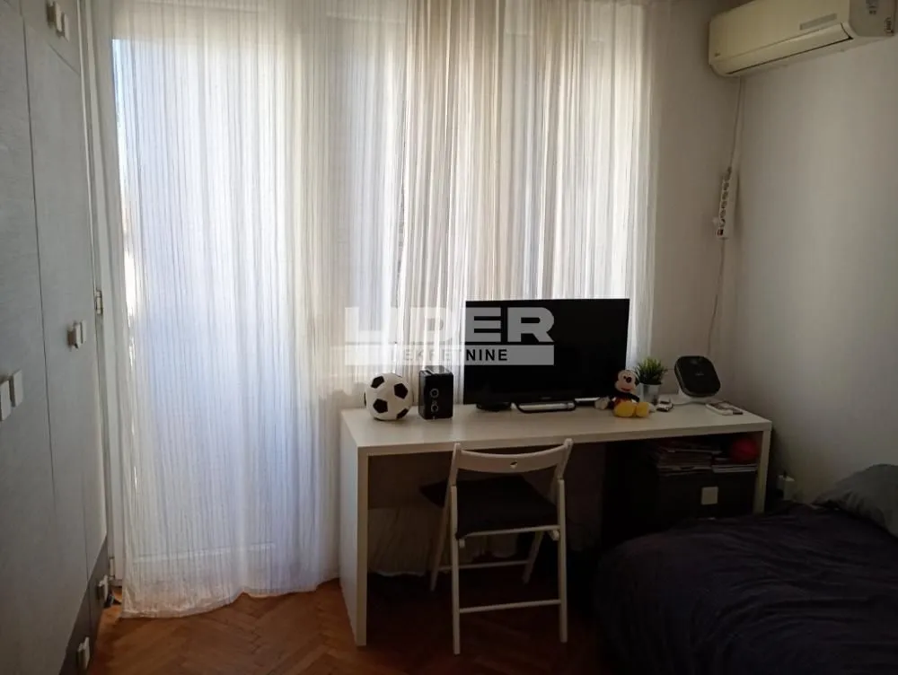 Prodaja, trosoban stan, 69m², Vračar Sve Podlokacije, Beograd