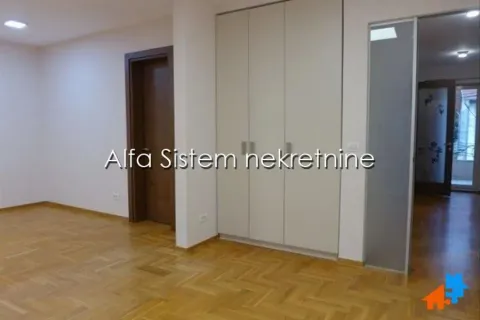 Rent, house, 400m², Čukarica, Beograd - image 10