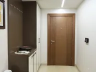 Rent, four bedroom apartment, 178m², City Kvart, Podgorica - image 3