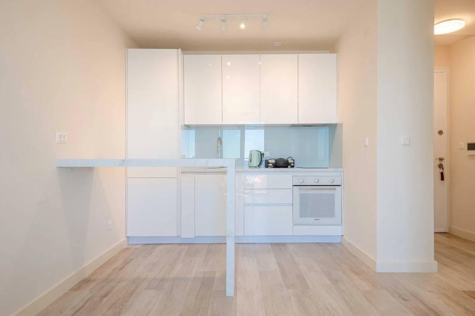 Sale, one bedroom apartment, 46m², Petrovac, Budva