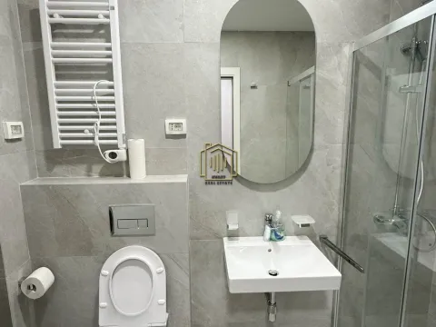 Izdavanje, poslovni prostor, 49m², Central Point, Podgorica - image 7