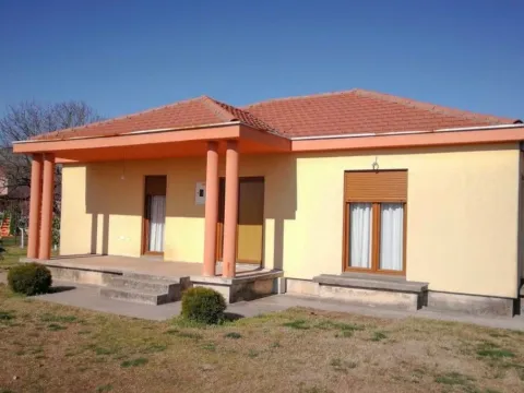  House for Sale, 120m2, Farmaci, Podgorica