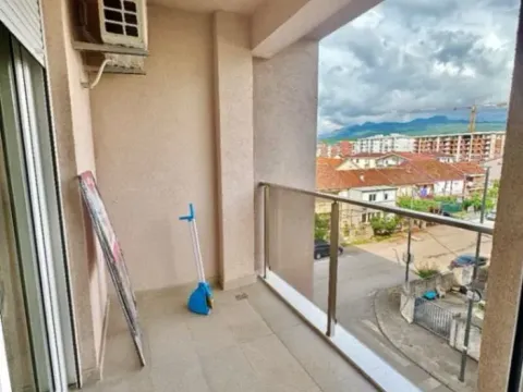 Izdavanje, jednosoban stan, 45m², Stari Aerodrom, Podgorica - image 5