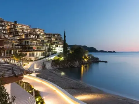 Prodaja, trosoban stan, 257m², Budva, Crna Gora - image 1