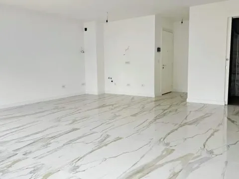 Prodaja, trosoban stan, 89m², Vukov Spomenik, Zvezdara Sve Podlokacije - image 2