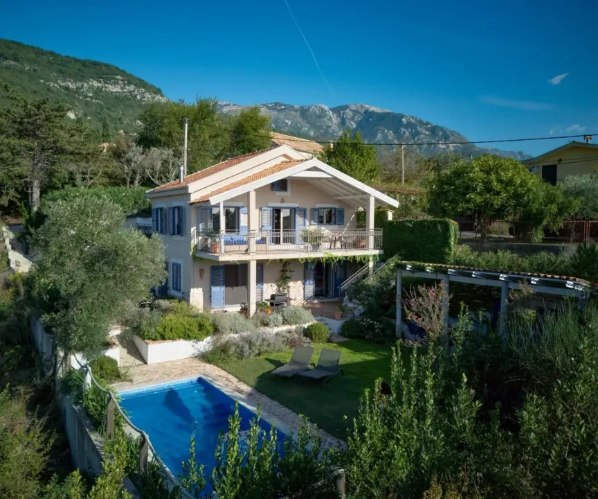 Sale, house, 158m², Kotor, Crna Gora