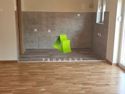 Sale, three bedroom apartment, 92m², Pantelej, Niš - image 6